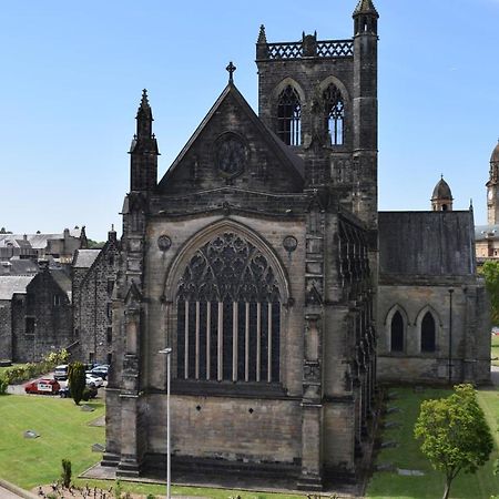 The Paisley Penthouse - Abbey View Apartment Bagian luar foto
