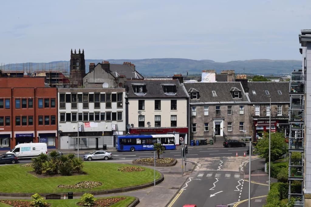 The Paisley Penthouse - Abbey View Apartment Bagian luar foto