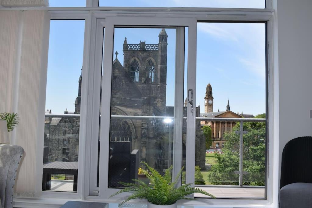 The Paisley Penthouse - Abbey View Apartment Bagian luar foto