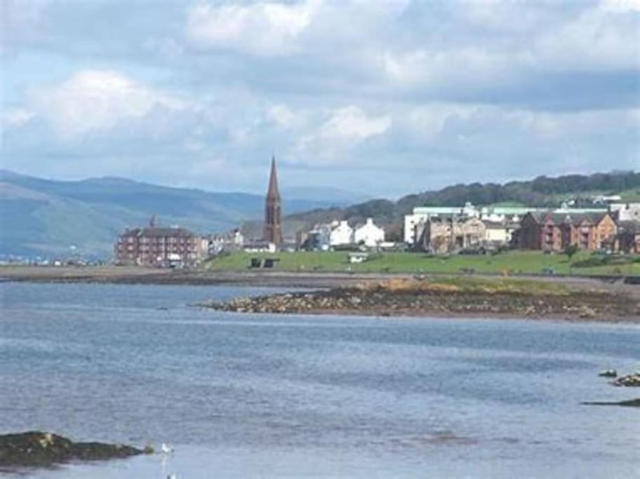 The Paisley Penthouse - Abbey View Apartment Bagian luar foto