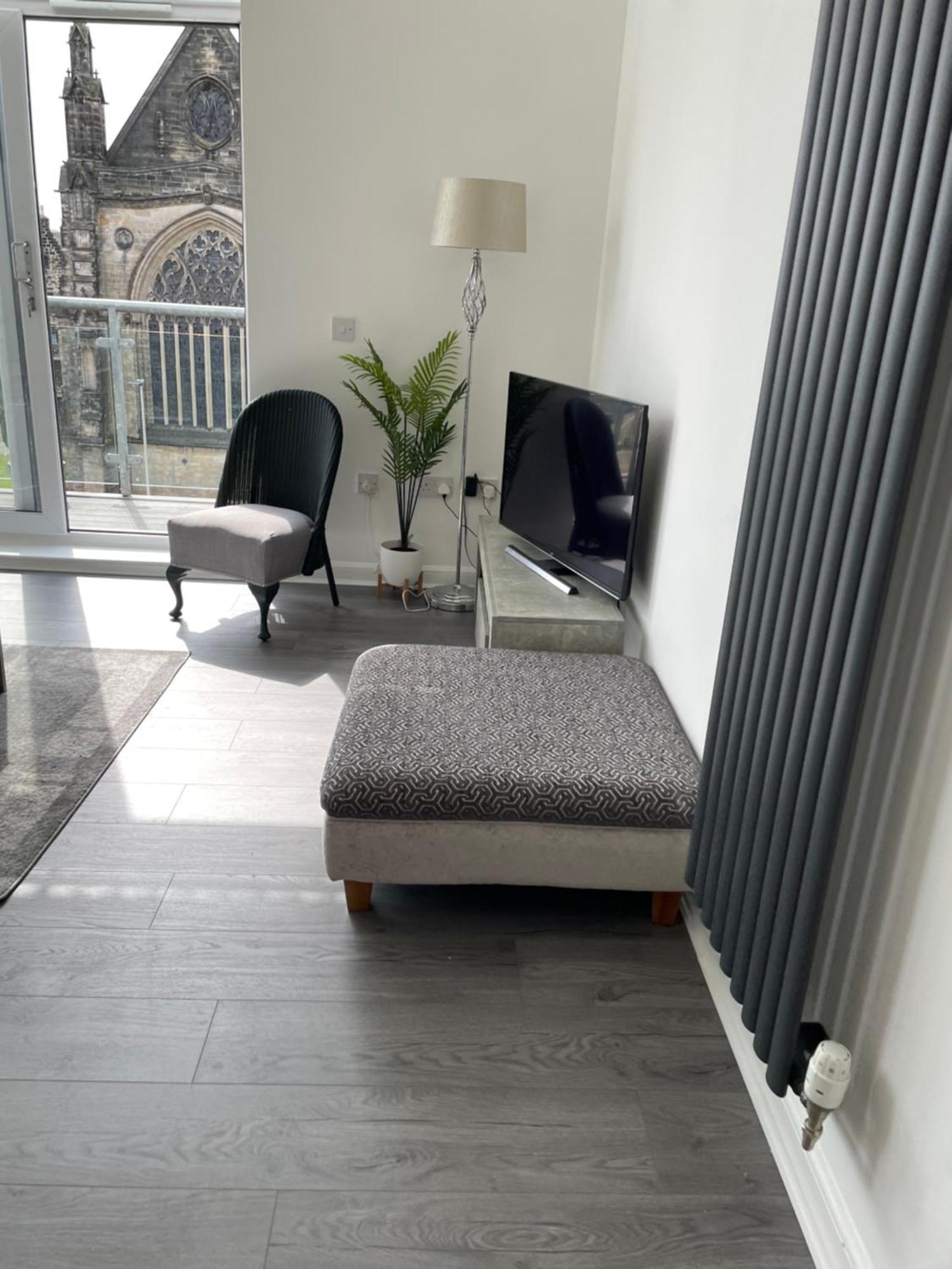The Paisley Penthouse - Abbey View Apartment Bagian luar foto