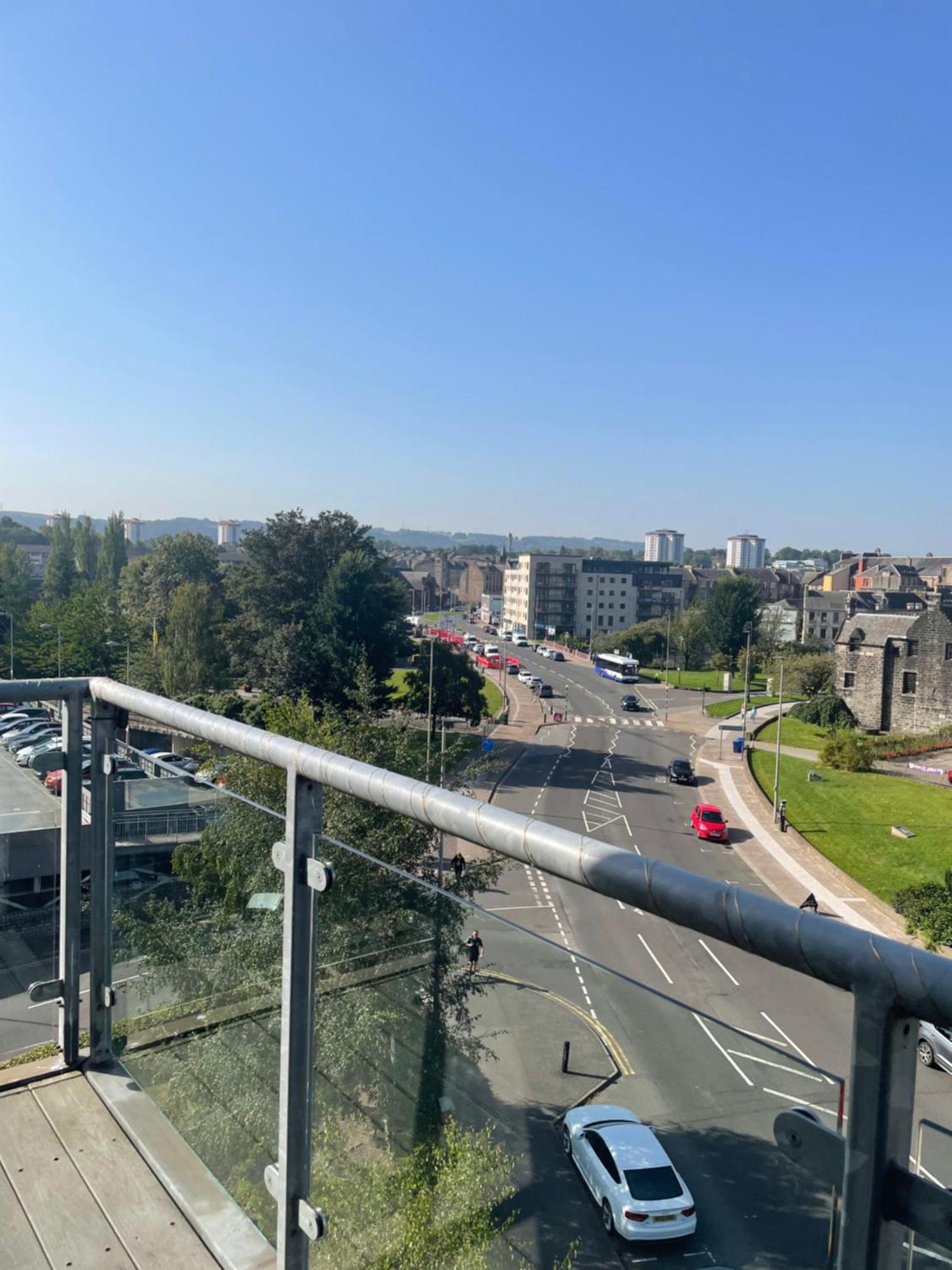 The Paisley Penthouse - Abbey View Apartment Bagian luar foto