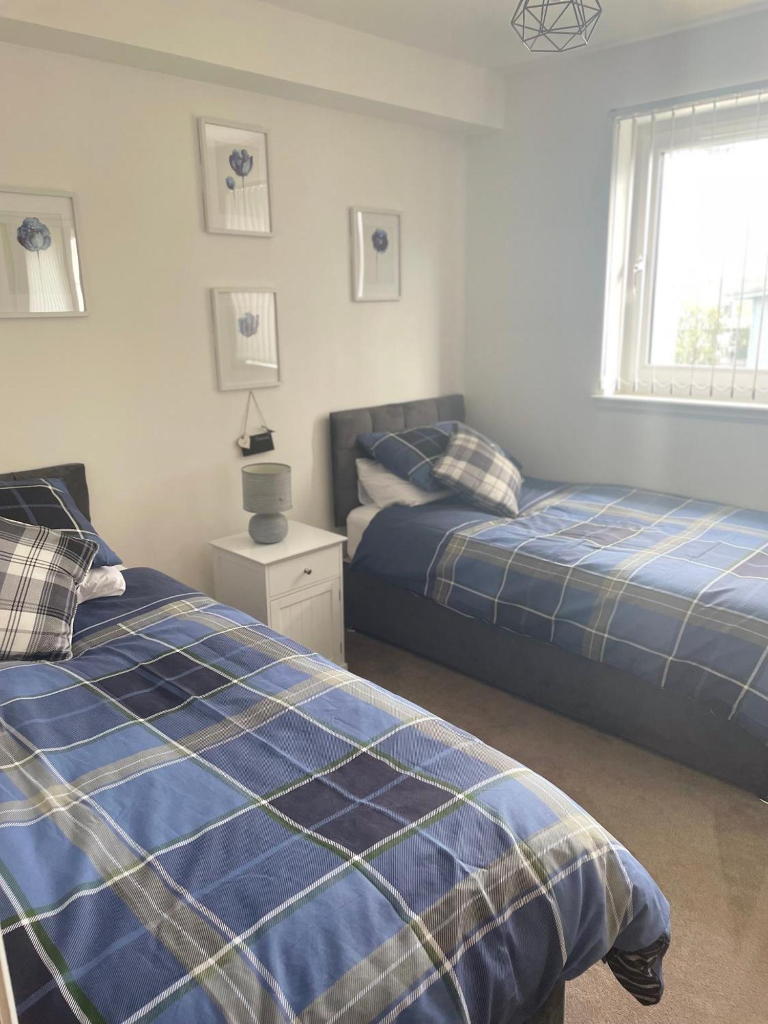 The Paisley Penthouse - Abbey View Apartment Bagian luar foto